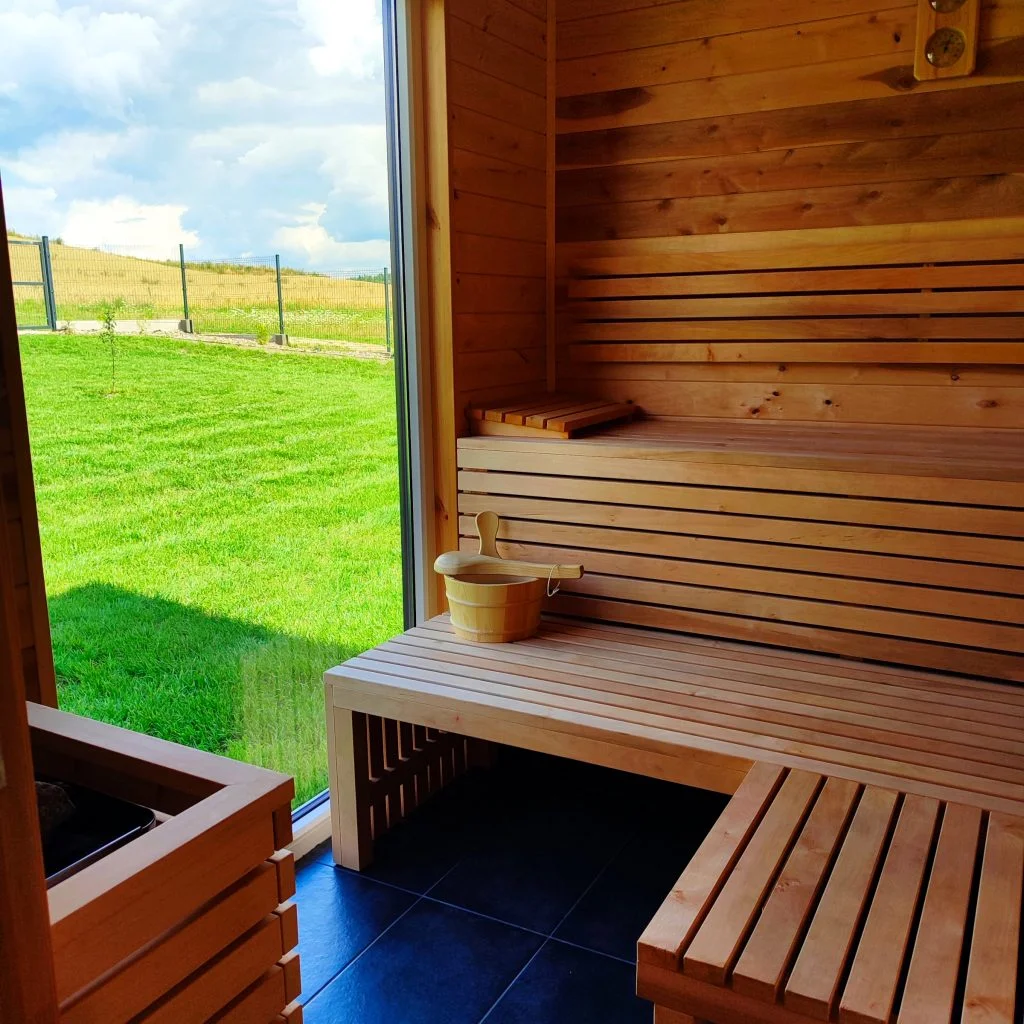 Prywatna sauna fińska w Szarym Domku dla relaksu po aktywnym dniu